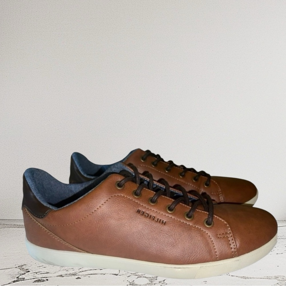Tommy Hilfiger Brown Sneakers Leather Upper White Sole Size 10.5